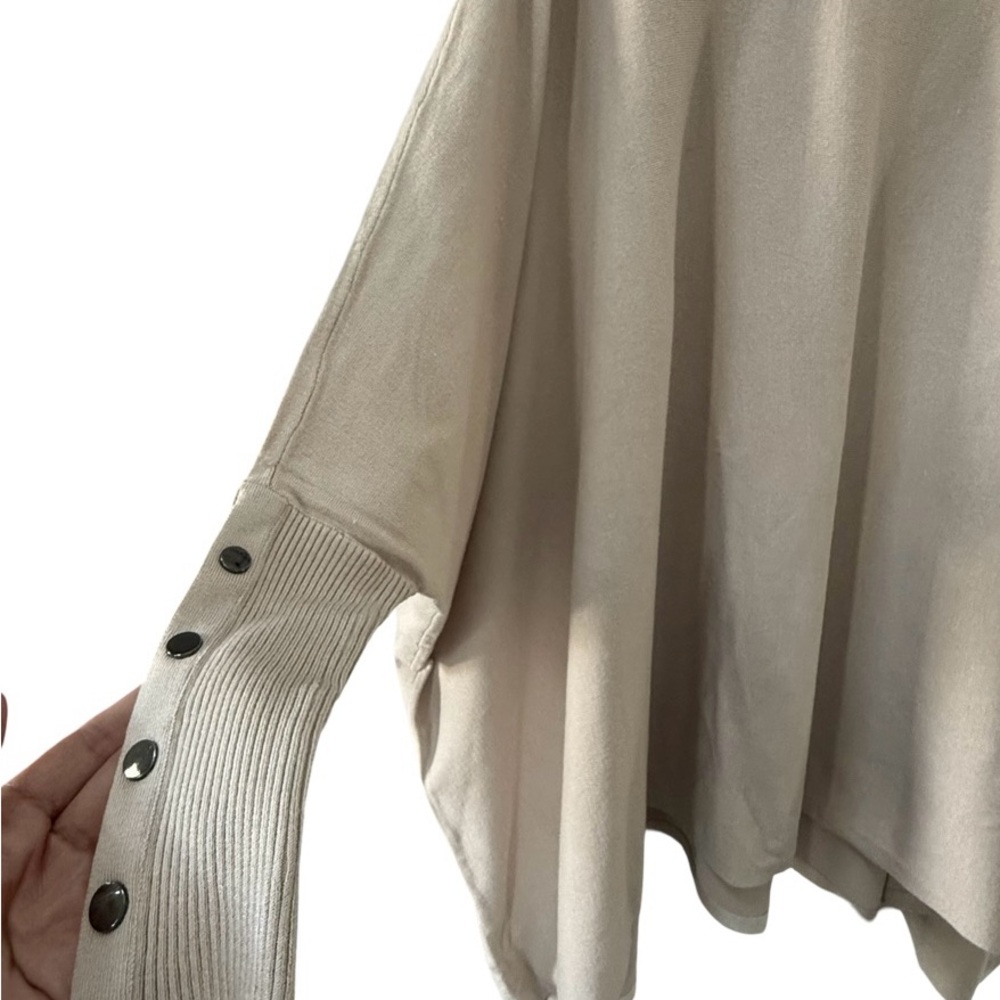 NWT Alfani Women’s Elegant Cream Beige Poncho Turtleneck Sweater! Small! NEW! - Picture 4 of 8
